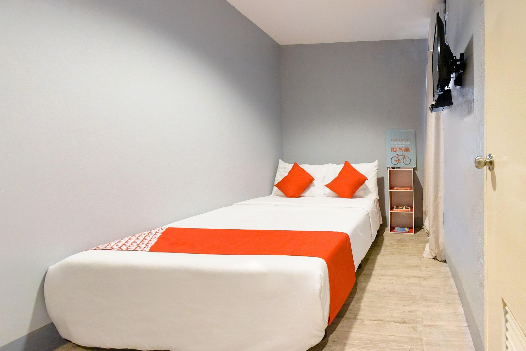 Oyo 112 Majesty Suites Quezon City Exterior photo