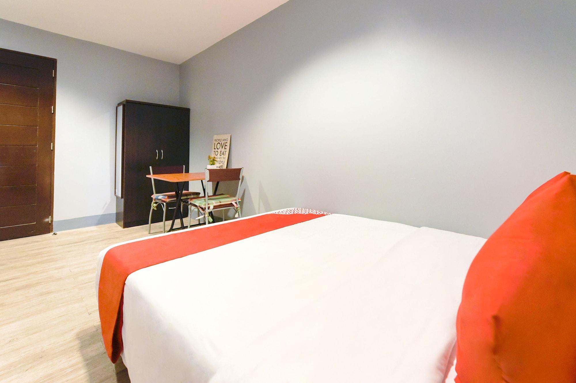 Oyo 112 Majesty Suites Quezon City Exterior photo