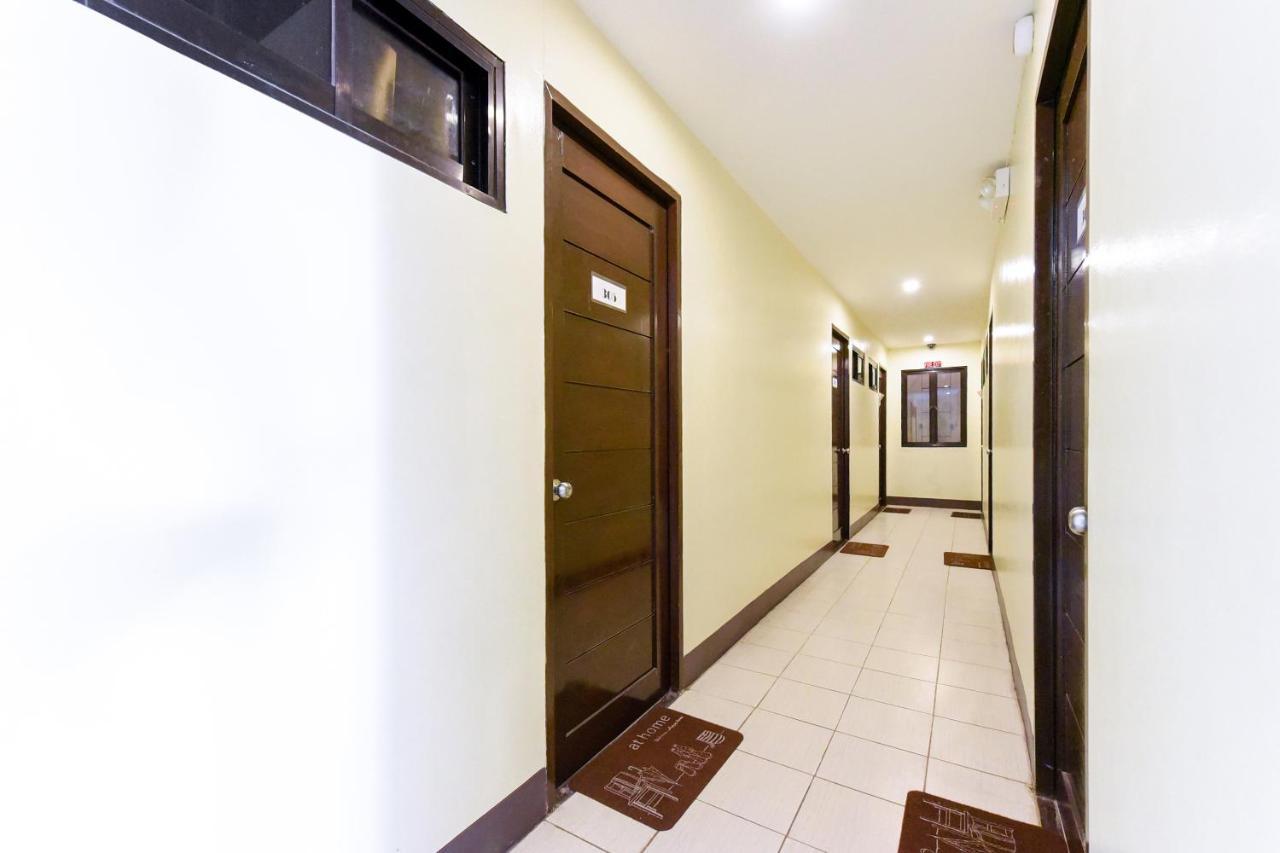 Oyo 112 Majesty Suites Quezon City Exterior photo